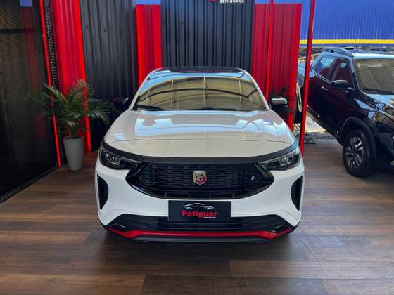 FIAT FASTBACK 1.3 TURBO 270 FLEX ABARTH AT6 FIAT FASTBACK 1.3 TURBO 270 FLEX ABARTH AT6